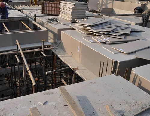 陜西筑典第八代納米涂層中空塑料模板 引領(lǐng)建筑板材新革命